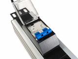 Multipresa 6 posti con interruttore generale per armadi rack, 6 ingressi 10A/16A Schuko, con attacco laterale