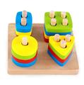 Set in legno con forme geometriche colorate