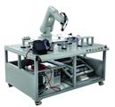 Laboratorio di industria robotica automatizzata con robot industriale a 6 assi