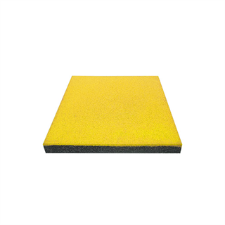 Playground dimensioni 50x50 mm, spessore 25 mm; peso 5,3 kg; colore giallo (singola mattonella)